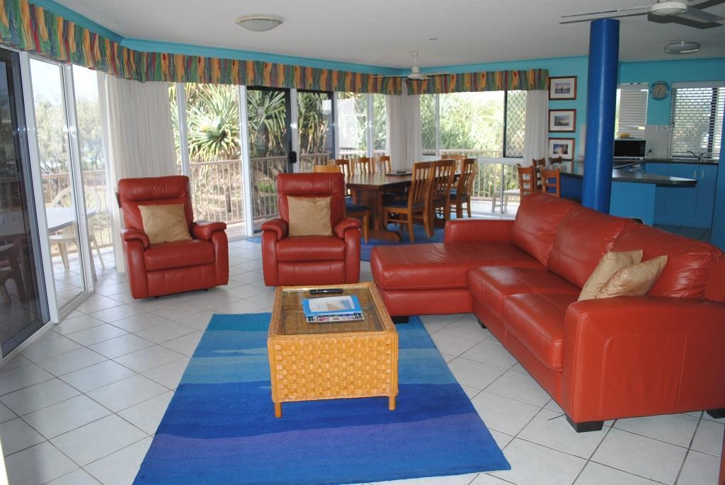Surfside On The Beach Buddina Exterior foto